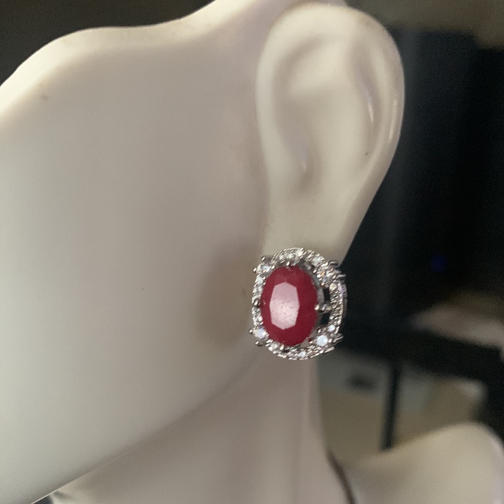 New classy stylish elegant artwork artisan Red Ruby Cz’s SS925 studs earrings - Picture 7 of 11
